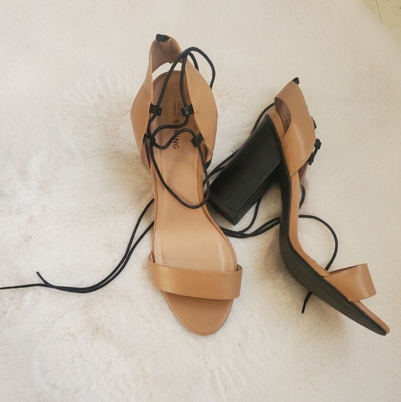 Call it Spring color block heel.  NWOT - Picture 2 of 5